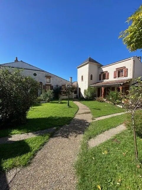 Maison à vendre, 183m², Bussac-sur-Charente
