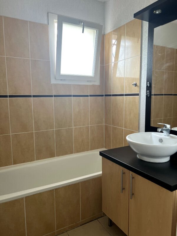 Appartement à louer, 55m², Tonnay-Charente