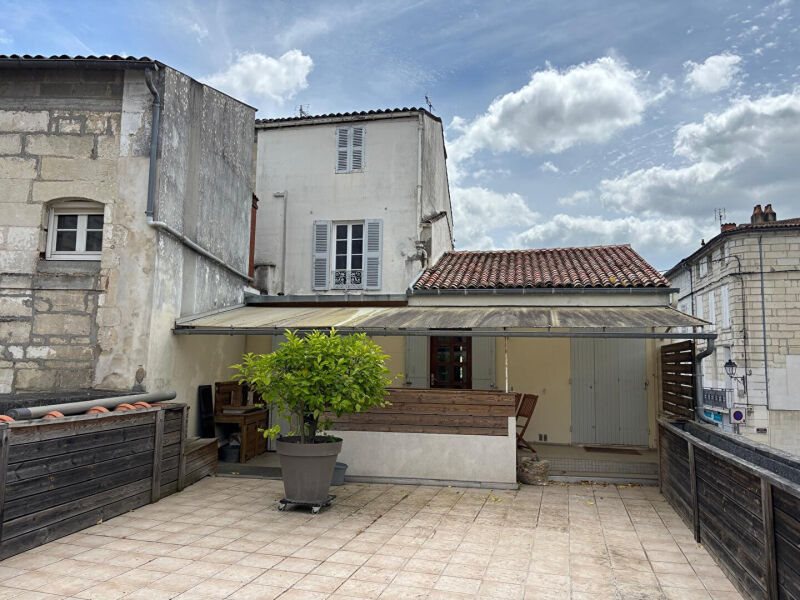 Appartement à vendre, 163m², Saintes