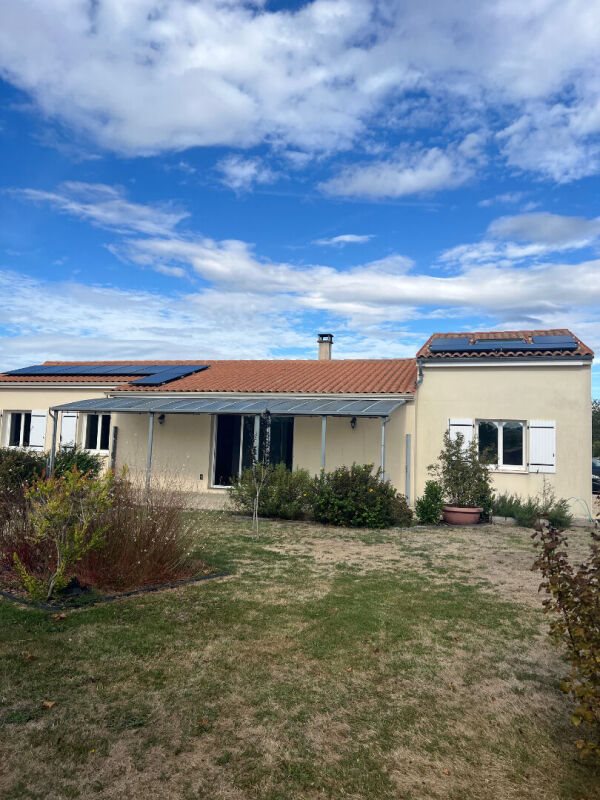 Maison à louer, 148m², Pons