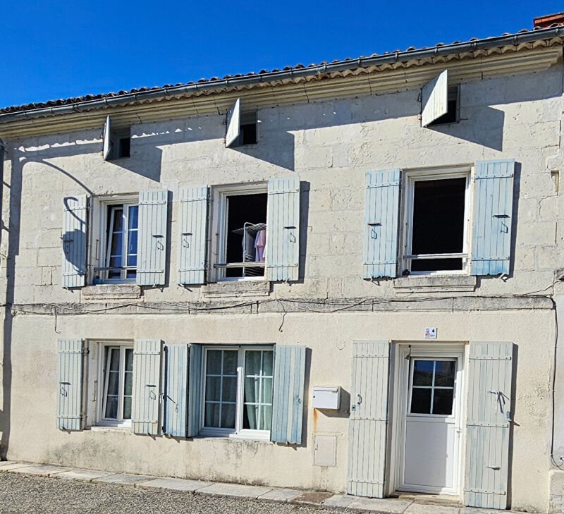 Maison à vendre, 131m², Saint-Georges-des-Coteaux