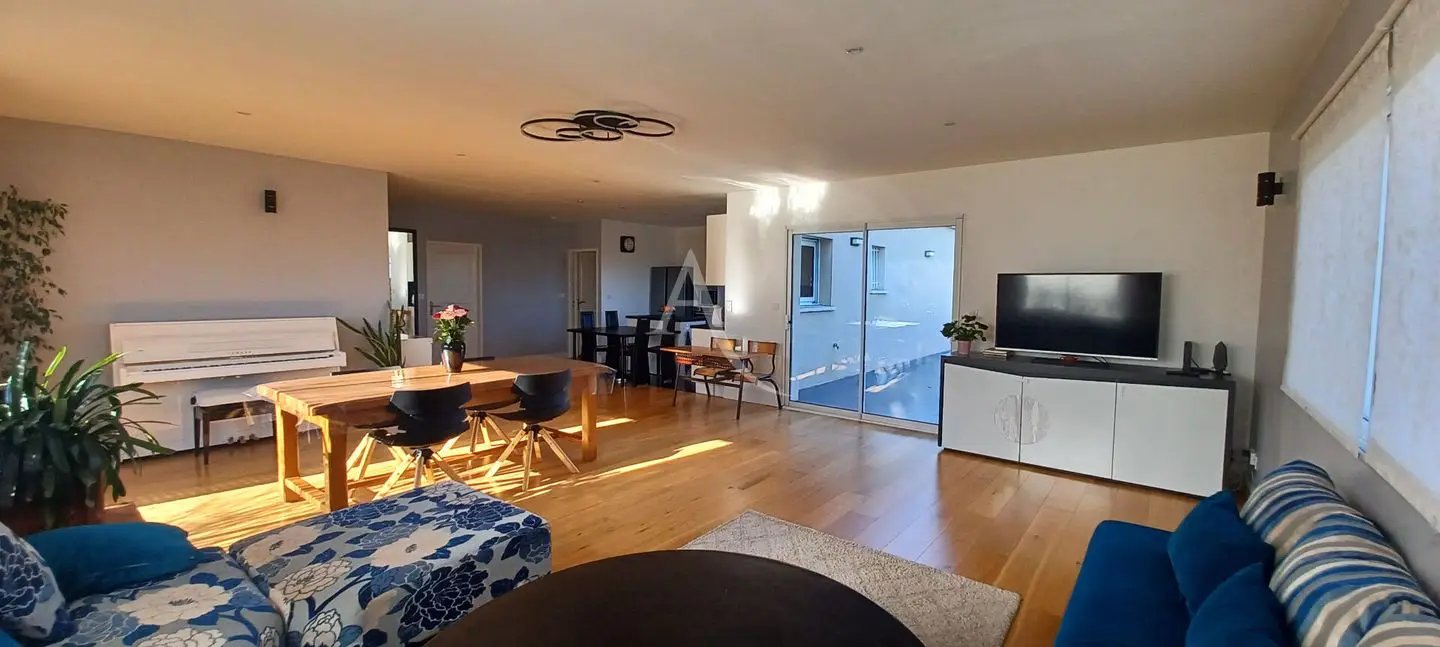 Maison à vendre, 131m², Échillais