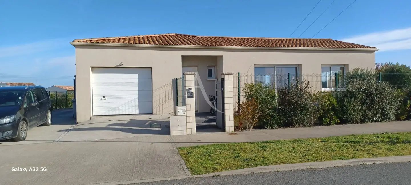Maison à vendre, 131m², Échillais