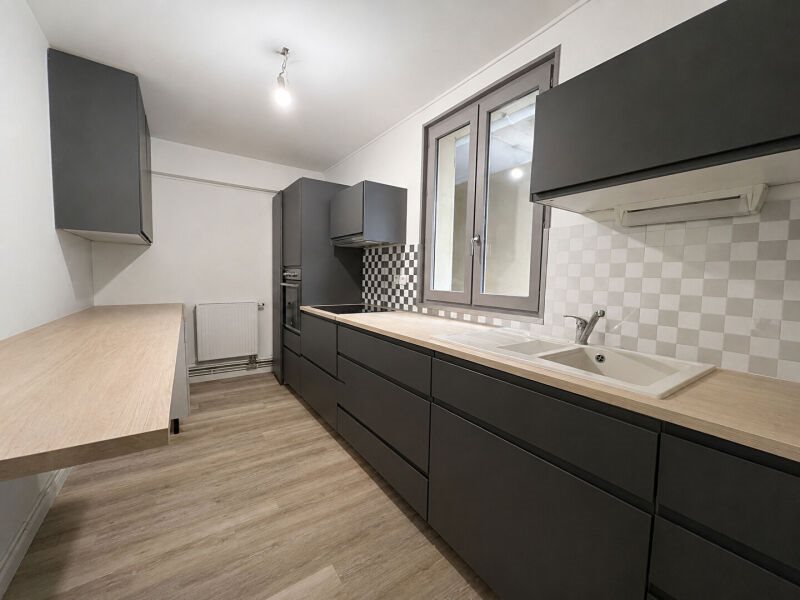 Appartement à vendre, 81m², Saintes