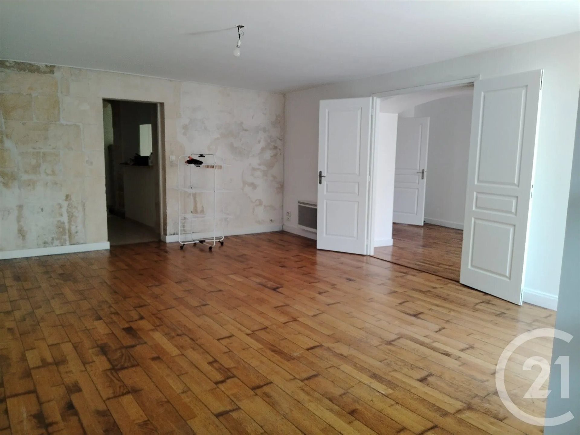 Appartement à louer, 73m², Saintes
