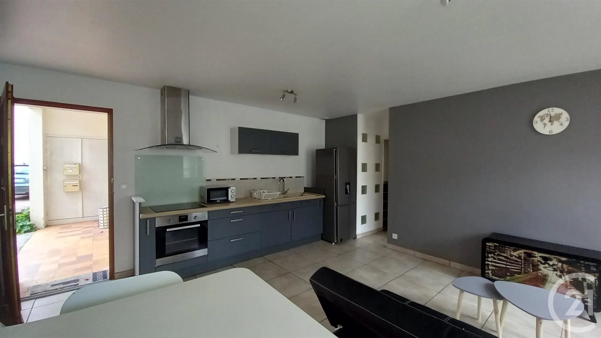 Appartement à louer, 43m², Saintes