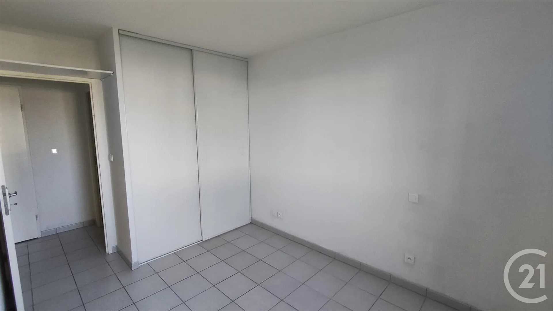 Appartement à louer, 58m², Saintes