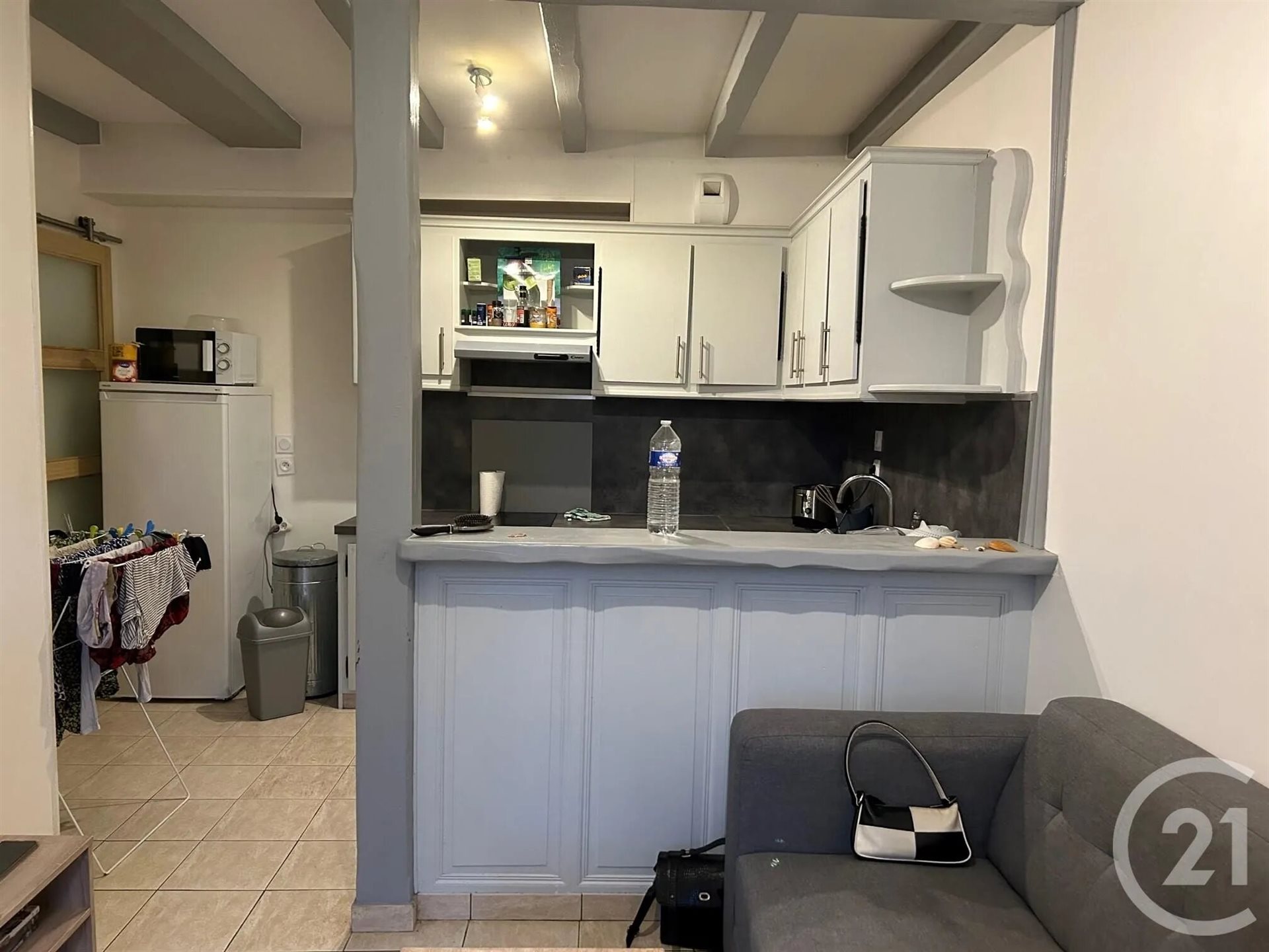 Appartement à louer, 27m², Saintes