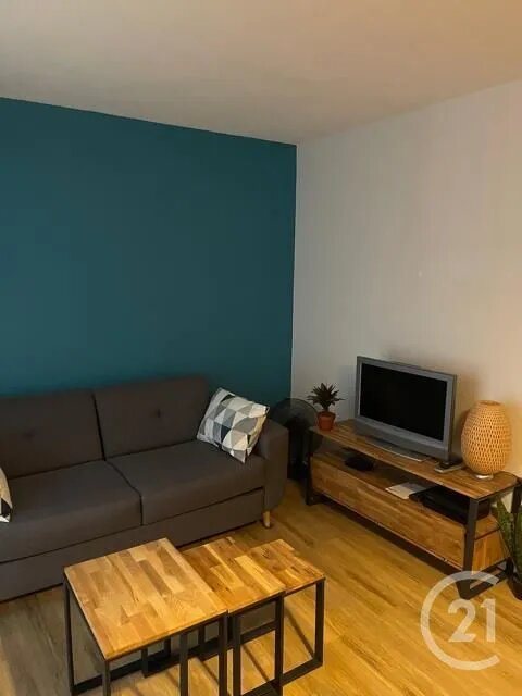 Appartement à louer, 37m², Saintes
