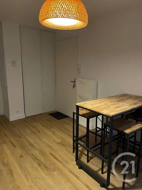 Appartement à louer, 37m², Saintes