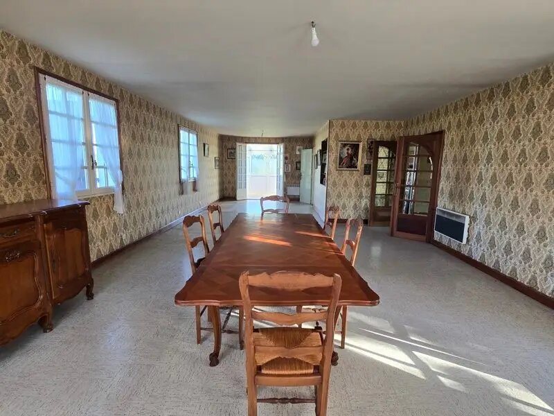 Maison à vendre, 700m², Jonzac