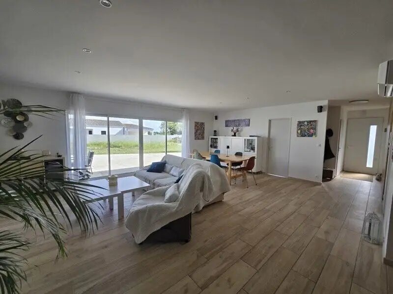Maison à vendre, 205m², Jonzac