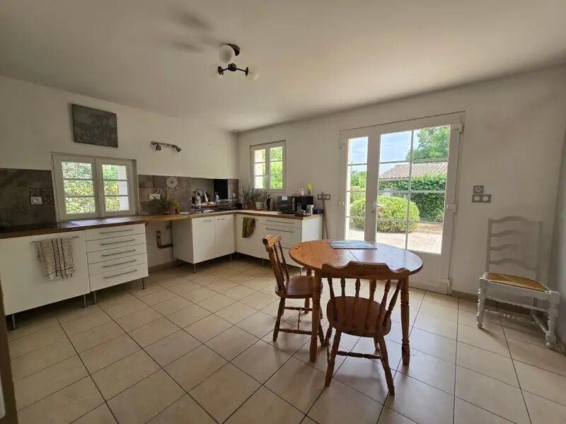 Maison à vendre, 214m², Jonzac