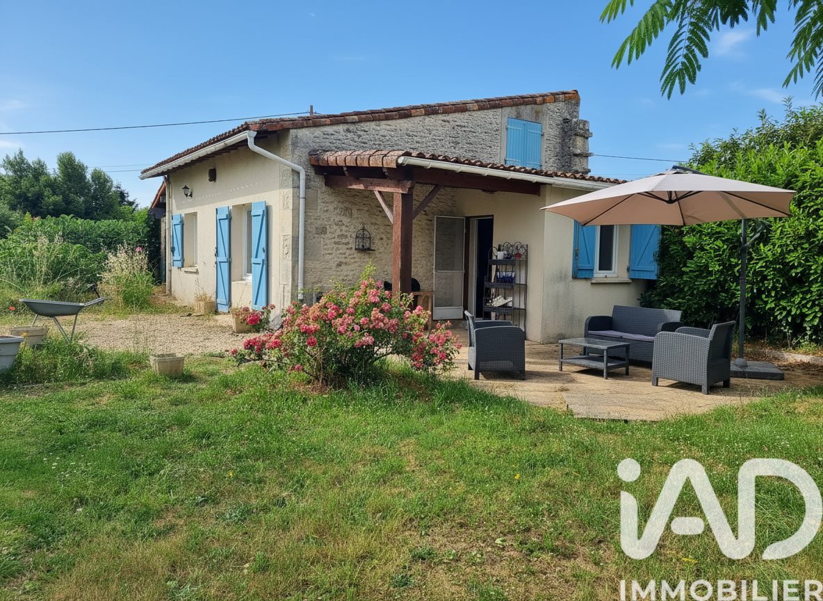 Maison à vendre, 46m², Blanzay