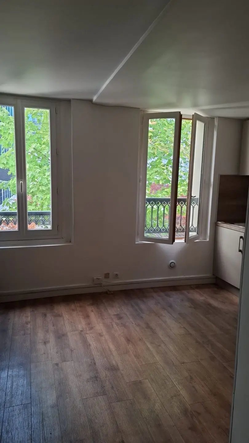 Appartement à louer, 26m², Clichy