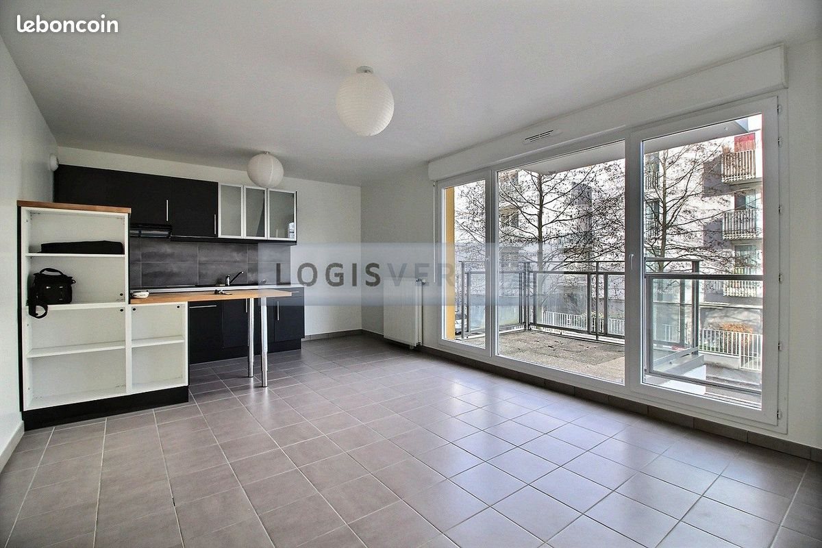Appartement à louer, 45m², Les Ulis