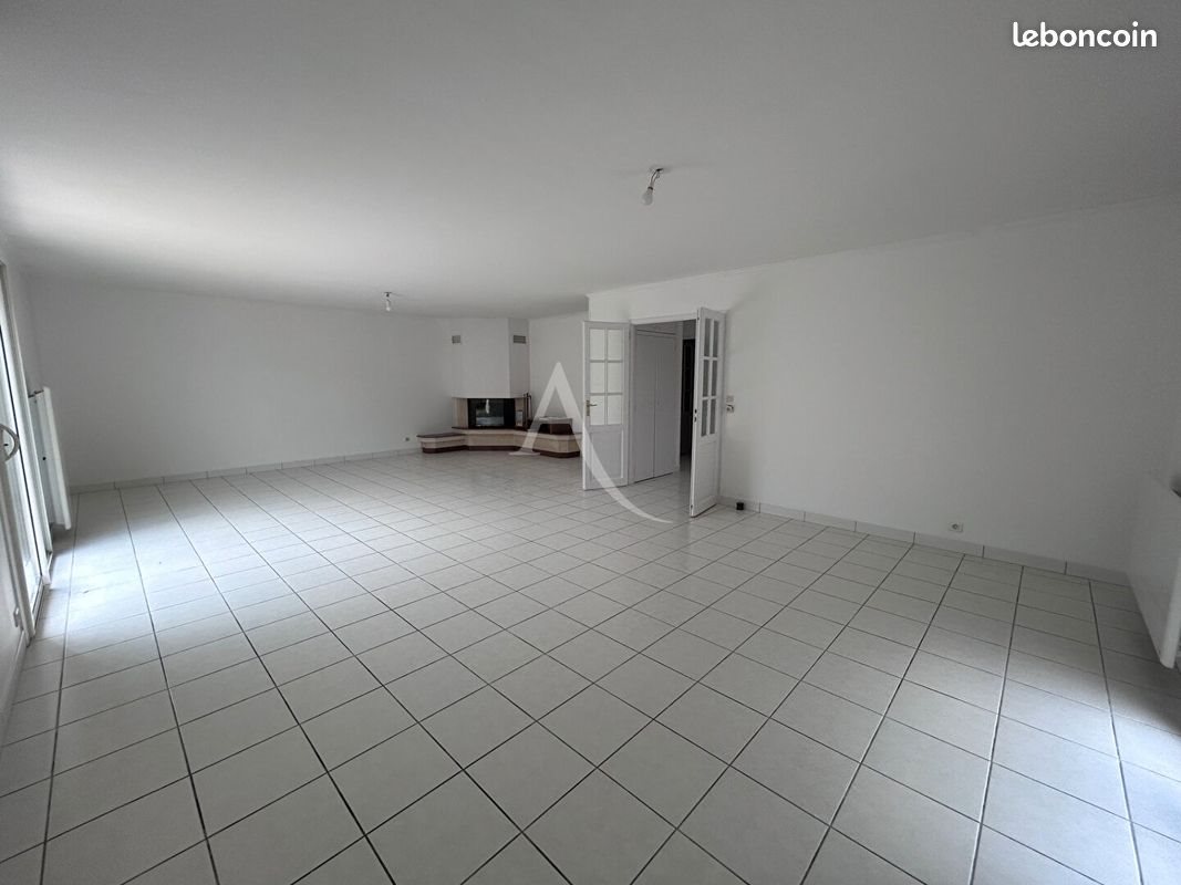 Maison à louer, 134m², Saint-Médard-en-Jalles