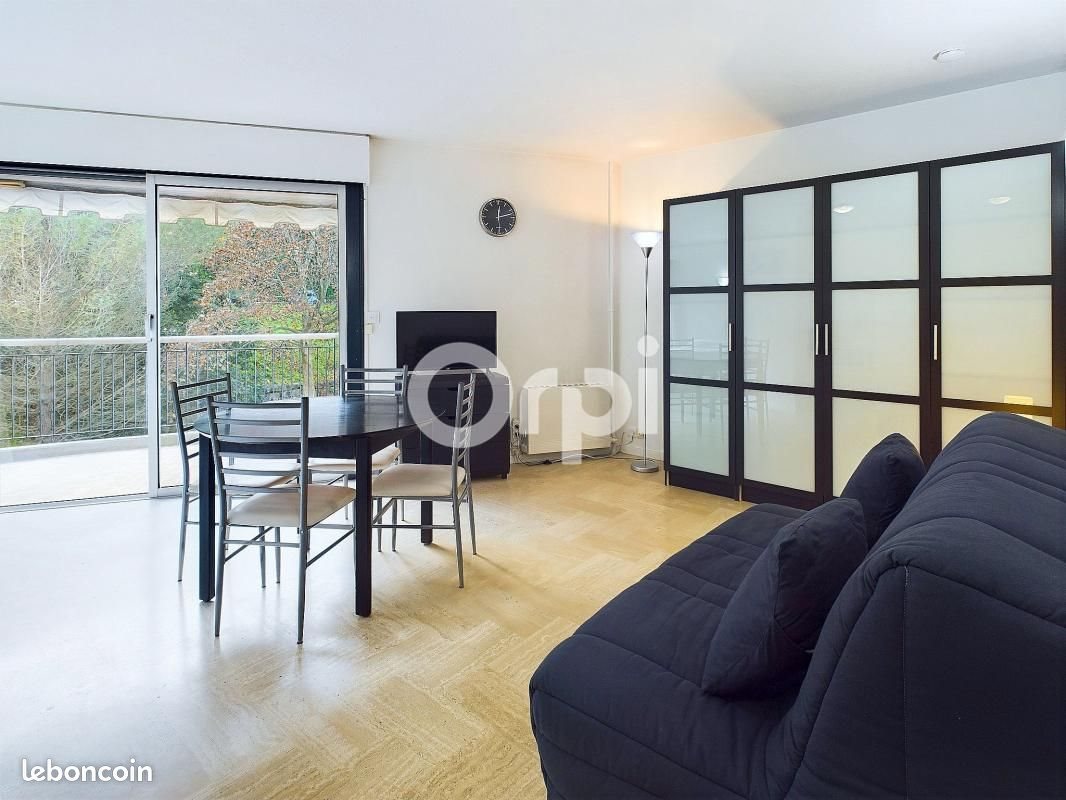 Appartement à louer, 30m², Mandelieu-la-Napoule