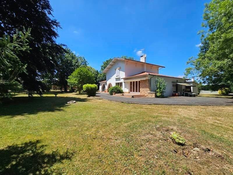 Maison à vendre, 218m², Pointis-Inard