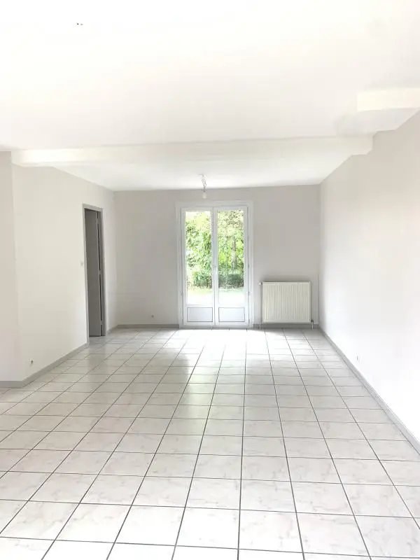 Maison à louer, 85m², Givry