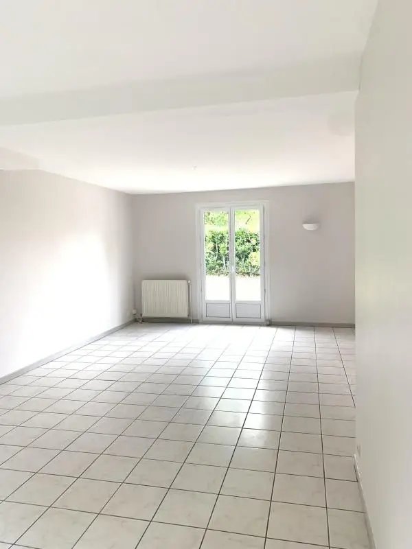 Maison à louer, 85m², Givry