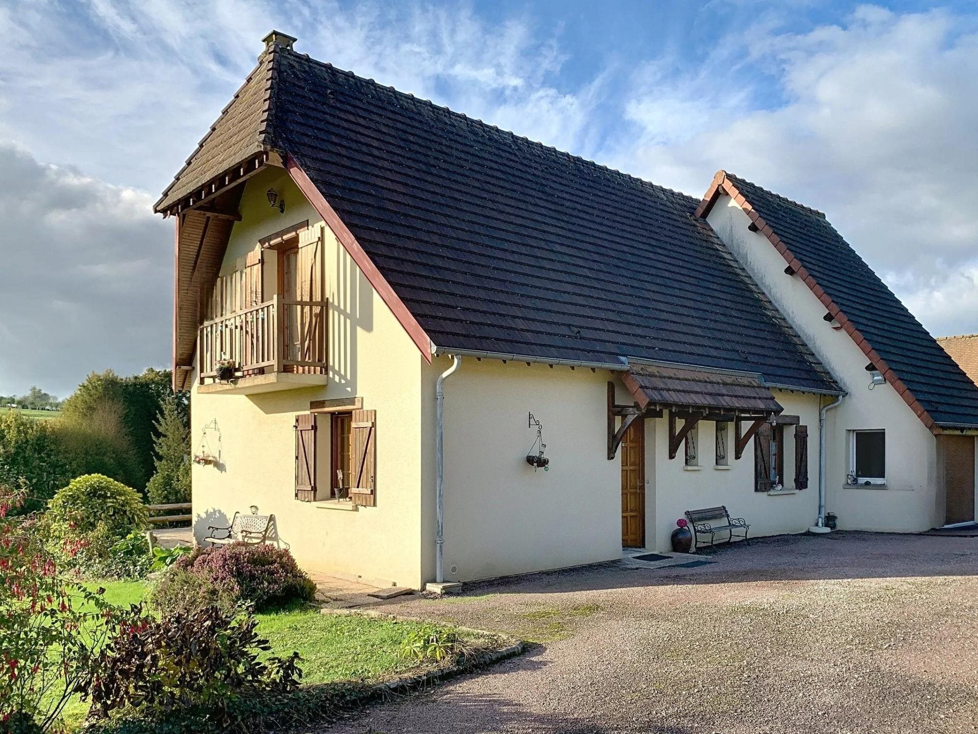 Maison à vendre, 136m², Cambremer