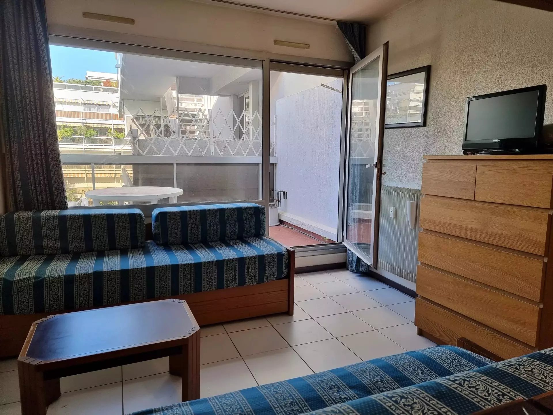 Appartement à vendre, 1m², Antibes