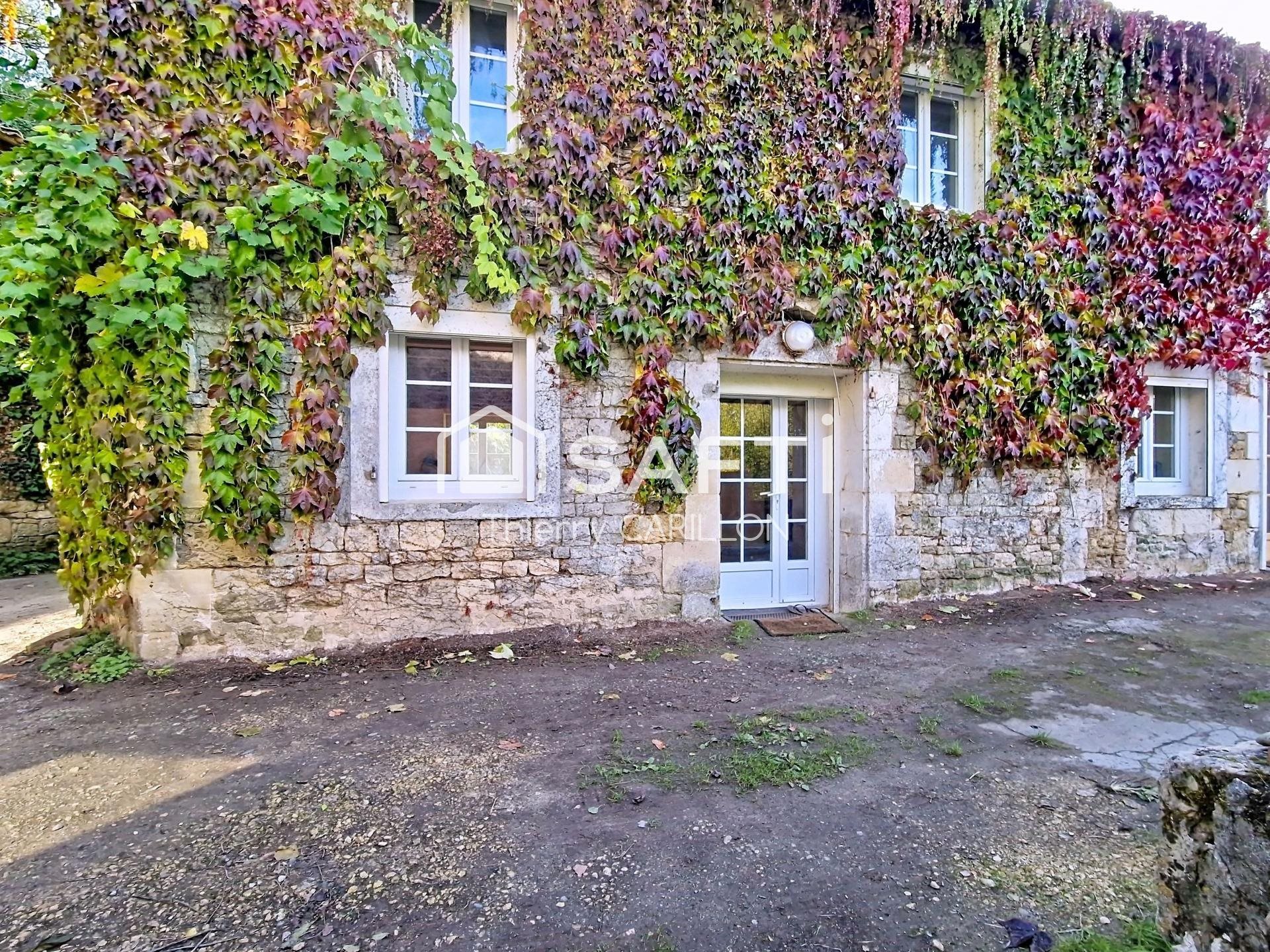 Maison à vendre, 266m², Saint-Martin-de-Saint-Maixent
