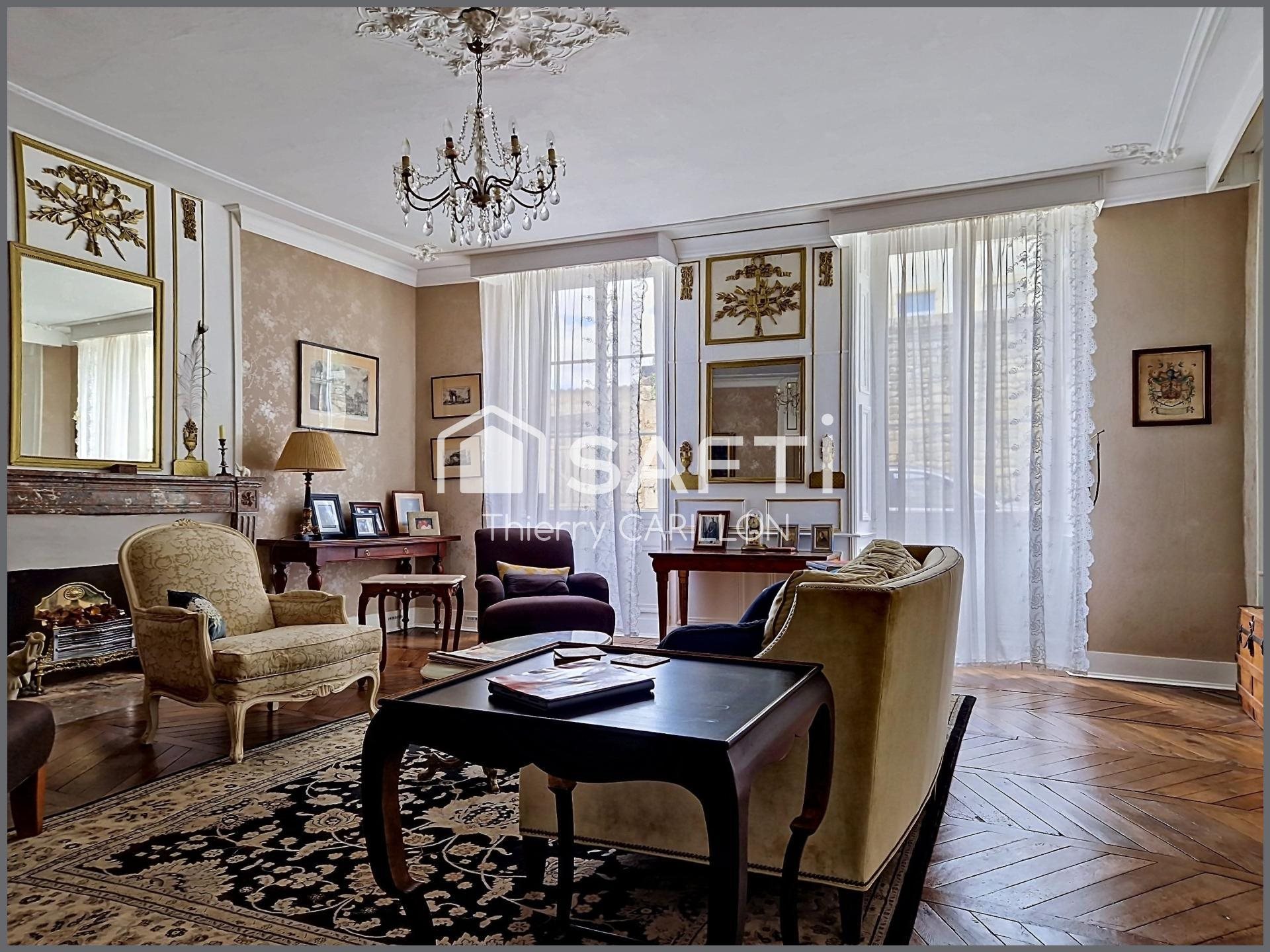 Maison à vendre, 381m², Saint-Maixent-l'Ecole