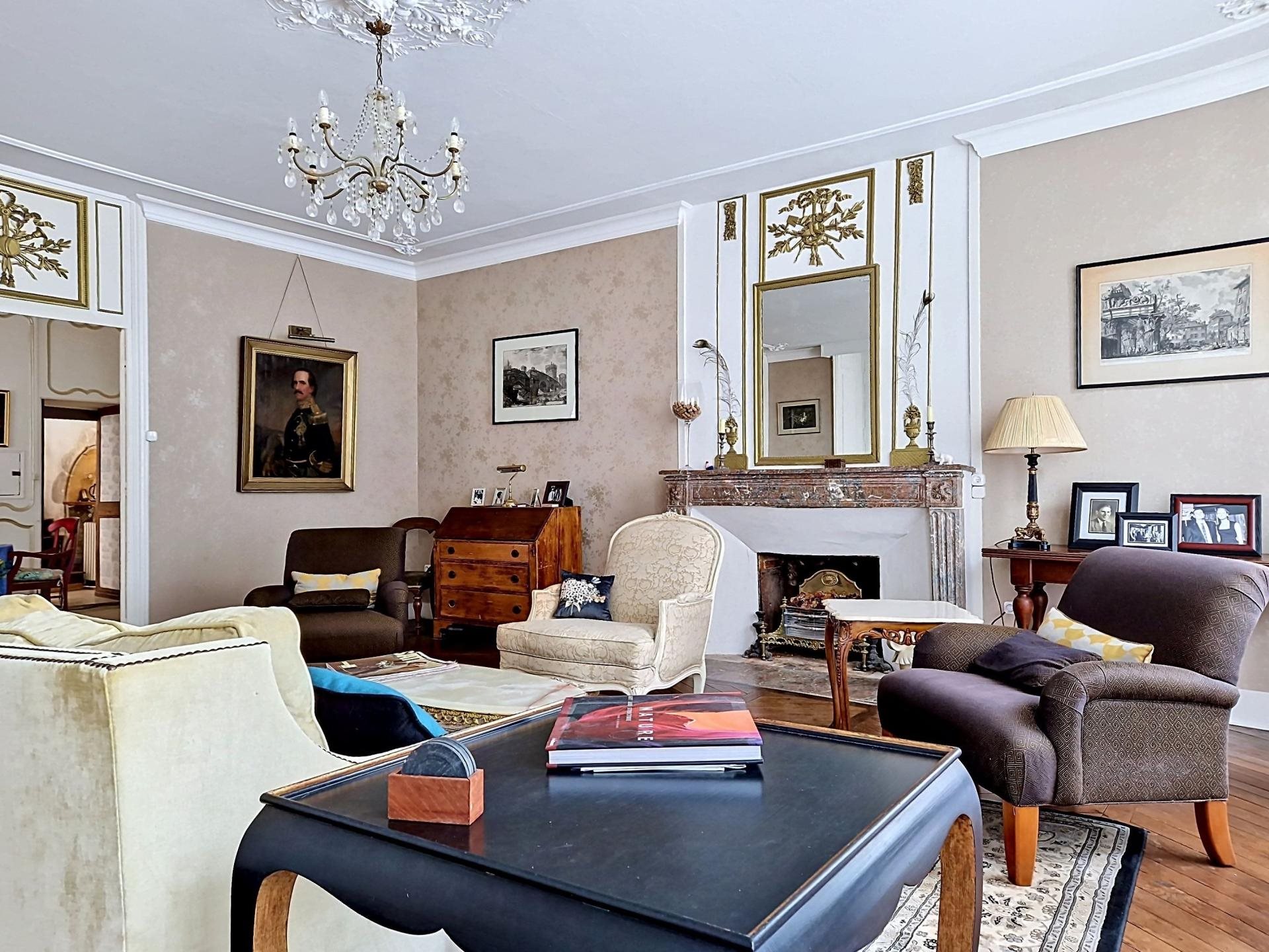 Maison à vendre, 381m², Saint-Maixent-l'Ecole