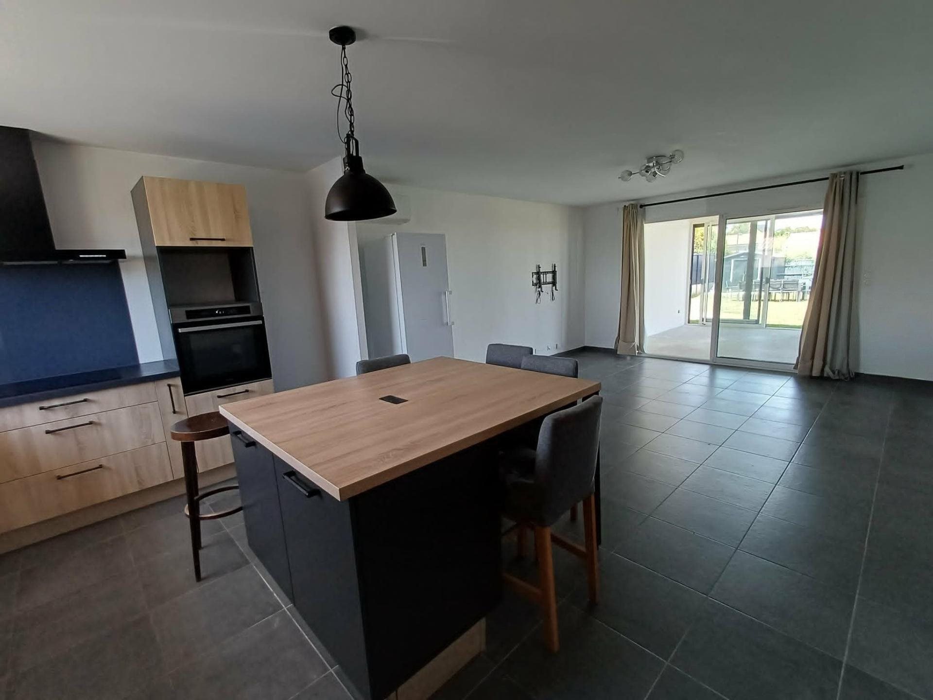 Maison à vendre, 120m², Bourg-Saint-Bernard