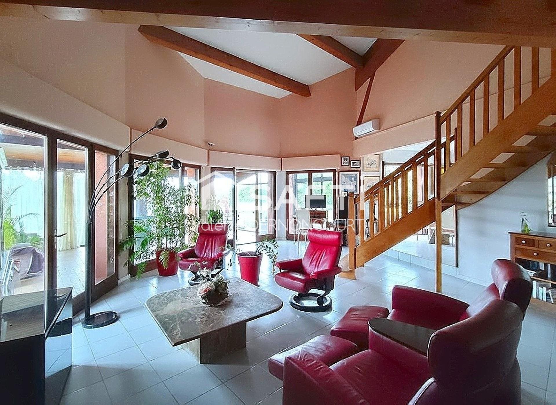 Maison à vendre, 230m², Lherm