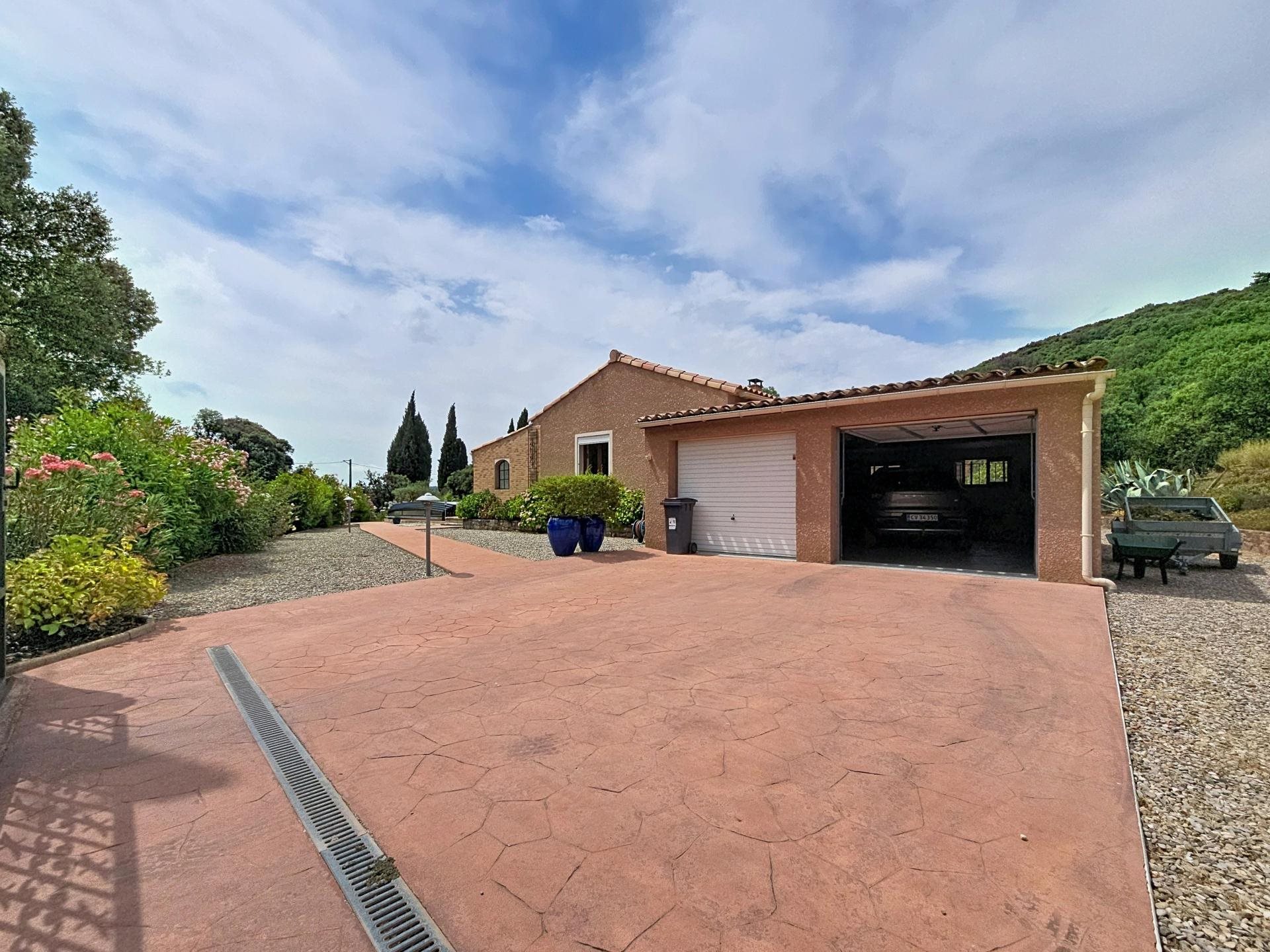 Maison à vendre, 117m², La Tour-sur-Orb