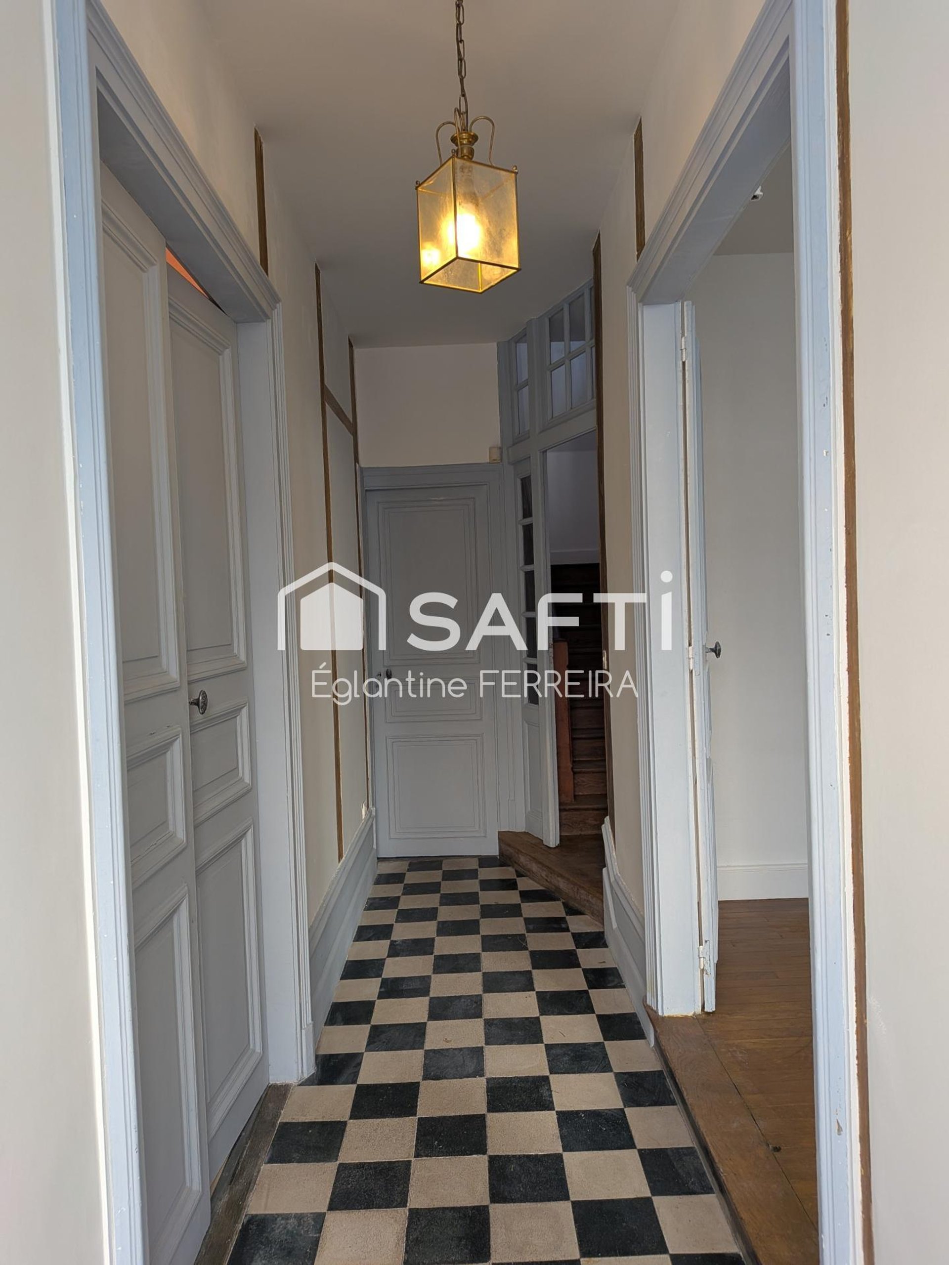 Maison à vendre, 205m², Issoudun