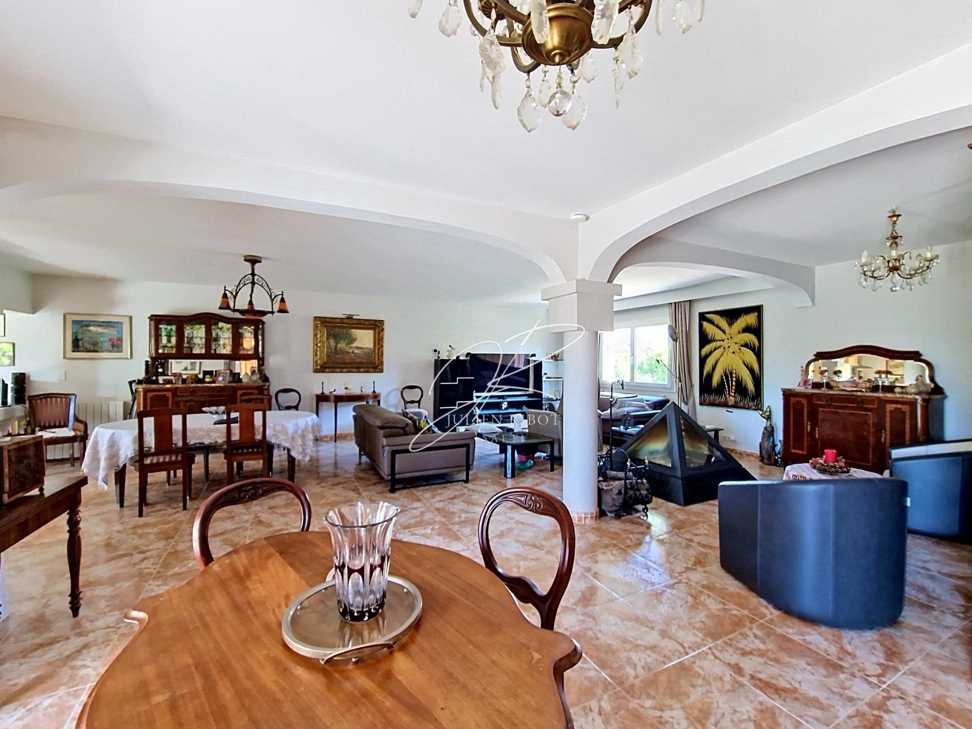 Maison à vendre, 255m², Sauvian