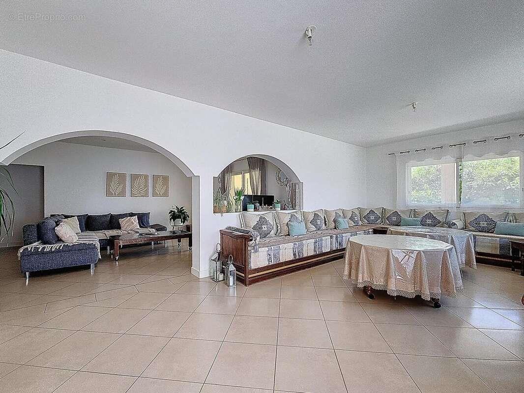 Maison à vendre, 187m², Cérons