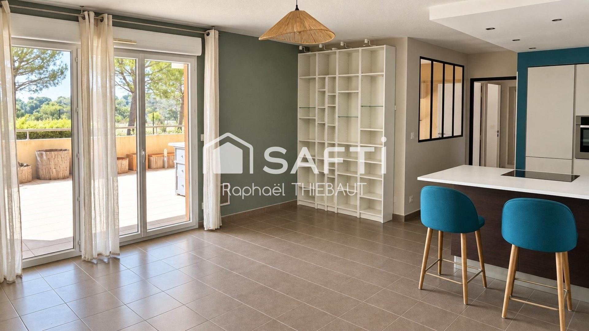 Appartement à louer, 69m², Saint-Raphaël