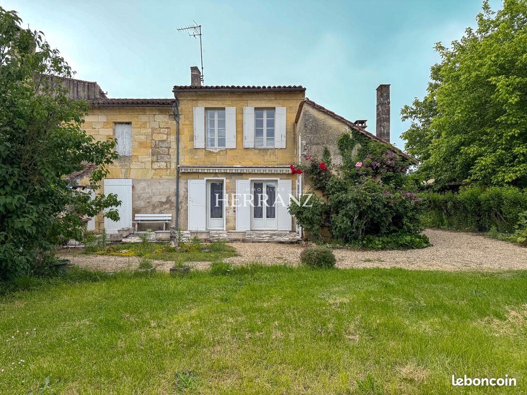 Maison à vendre, 132m², Saint-Pey-d'Armens