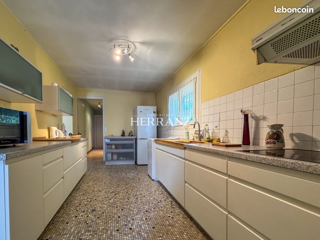Maison à vendre, 132m², Saint-Pey-d'Armens