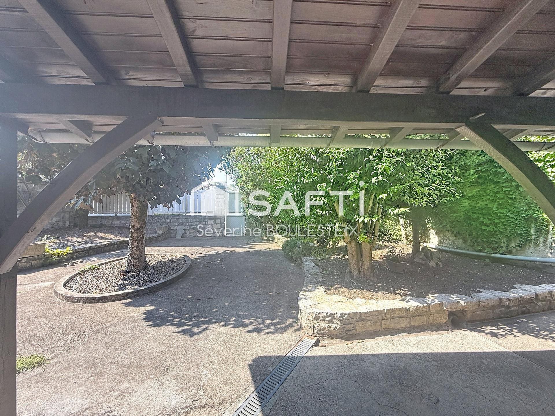 Maison à vendre, 145m², Saint-Même-les-Carrières