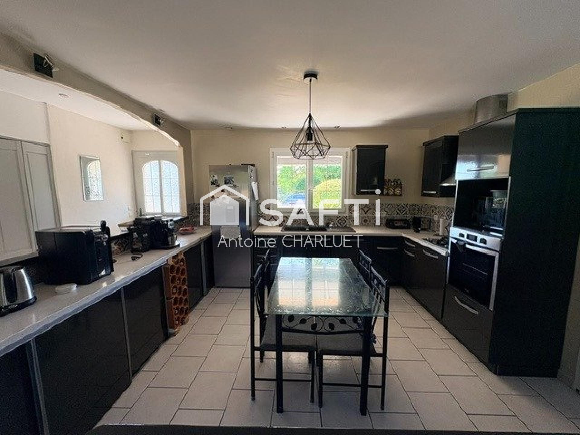 Maison à vendre, 170m², Mézières-en-Brenne