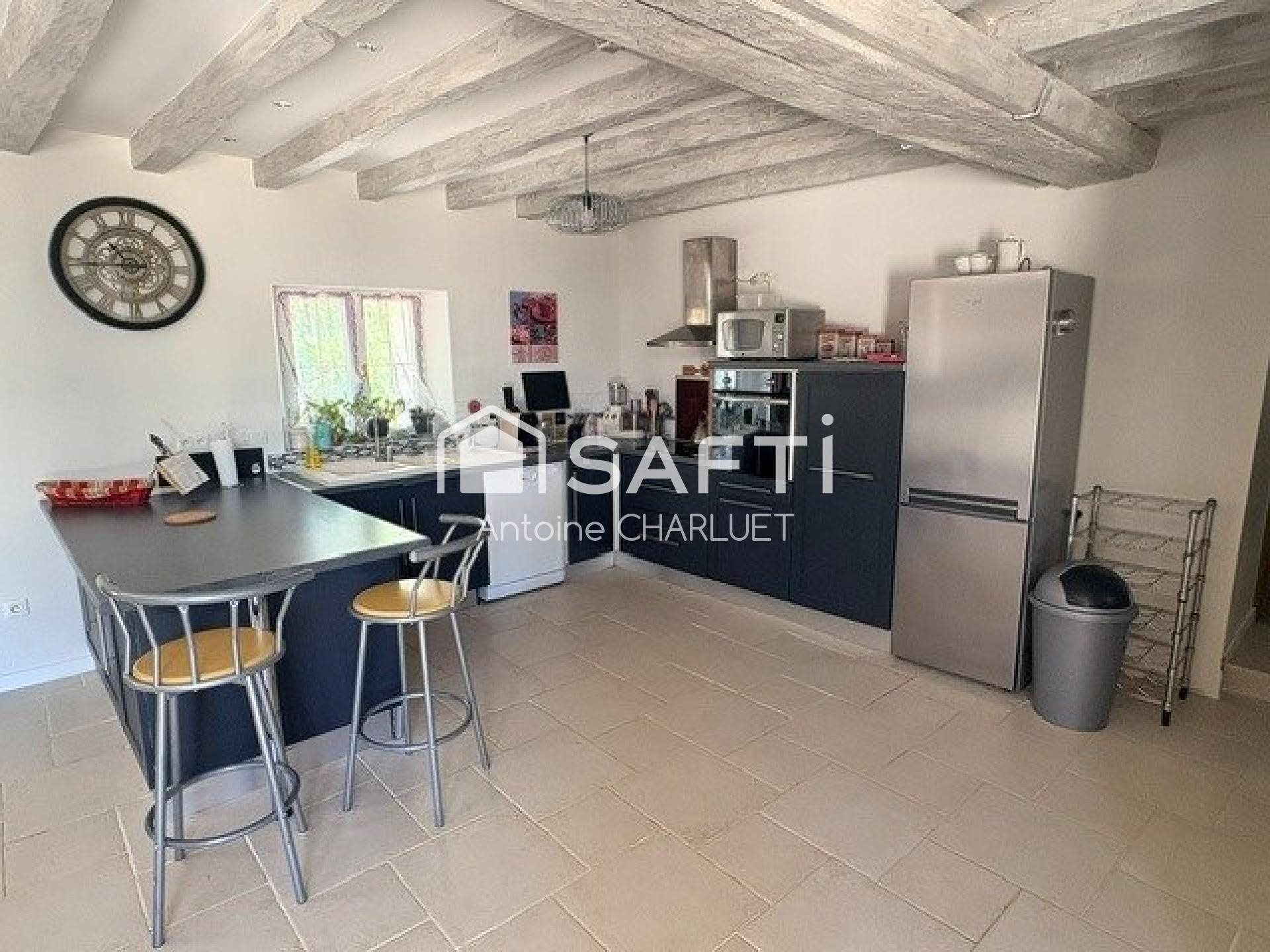 Maison à vendre, 138m², Saint-Genou