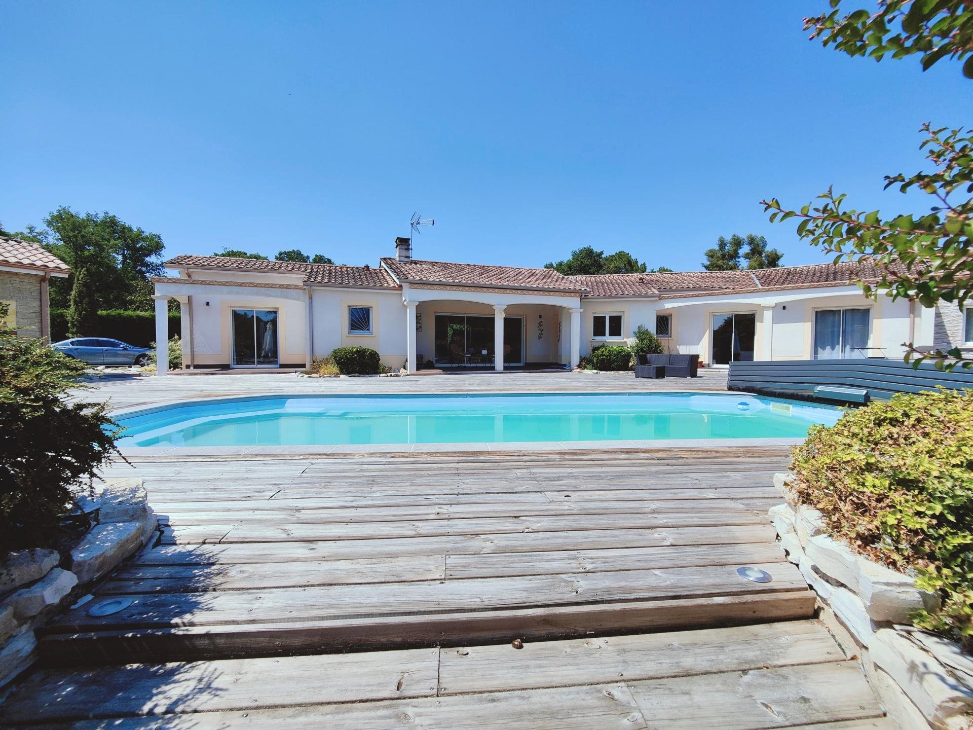 Maison à vendre, 200m², Cestas