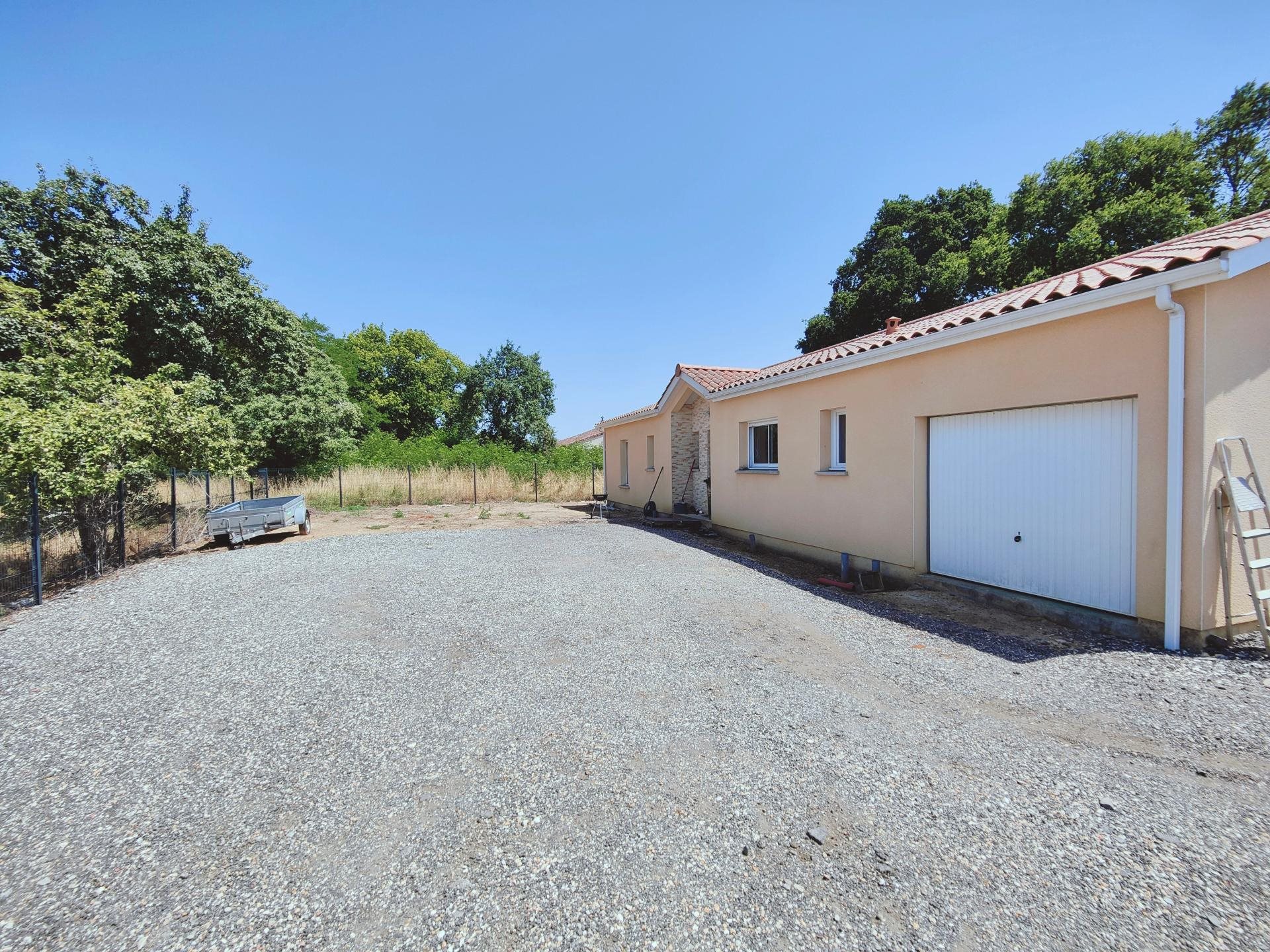 Maison à vendre, 101m², Léogeats