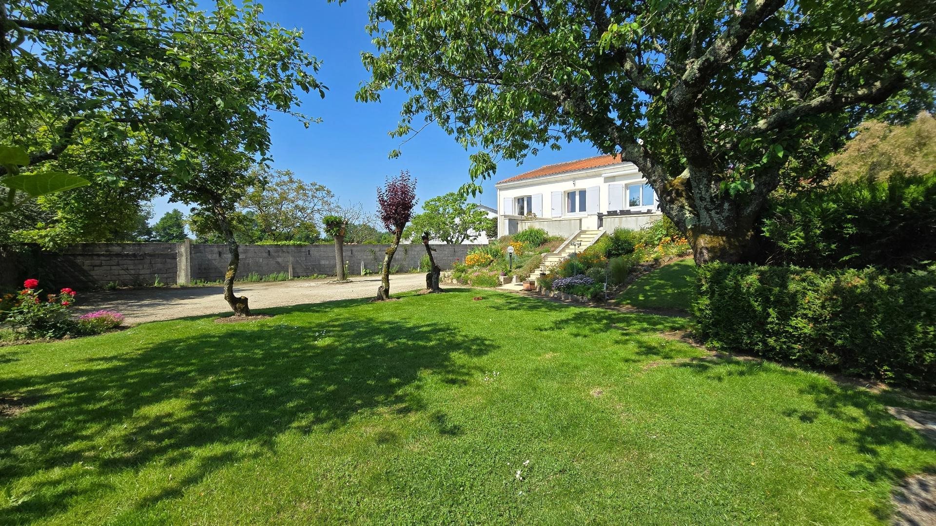 Maison à vendre, 144m², Landeronde