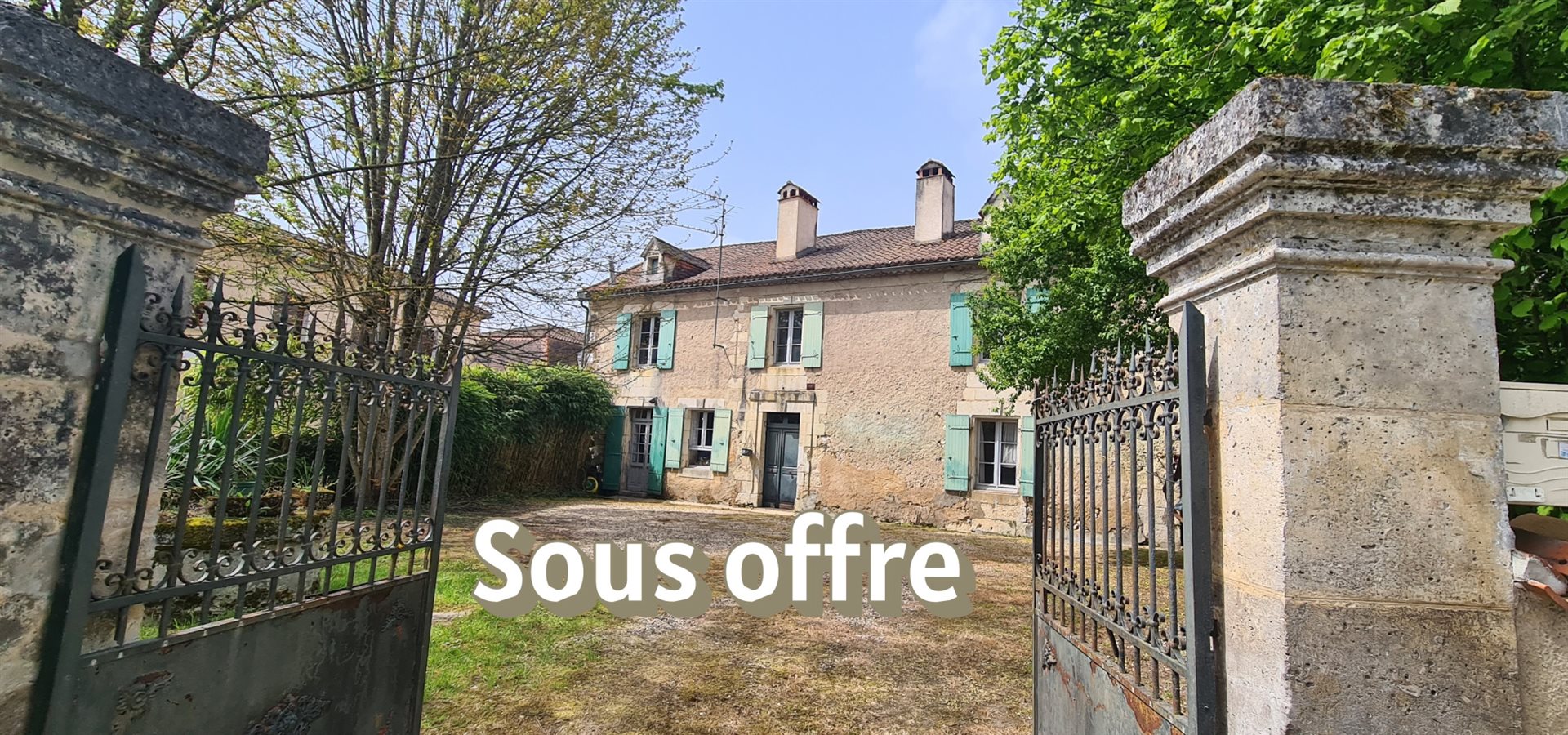 Maison à vendre, 262m², Manzac-sur-Vern