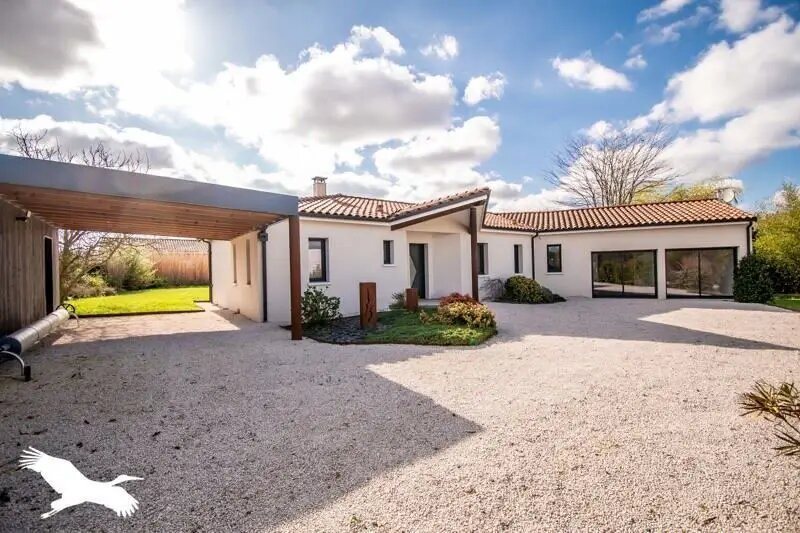 Maison à vendre, 160m², Ayguesvives