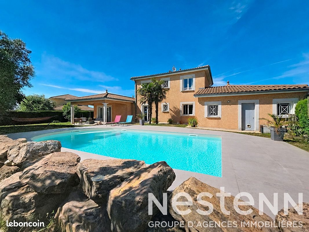 Maison à vendre, 197m², Saint-Laurent-de-Mure