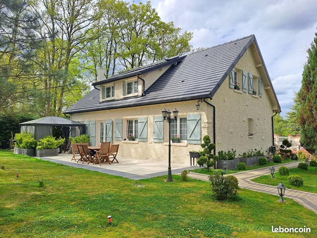 Maison à vendre, 152m², Poigny-la-Forêt