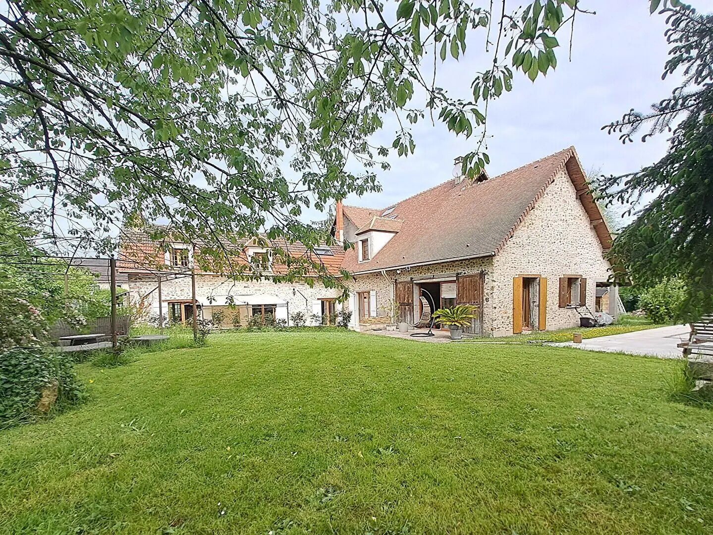 Maison à vendre, 240m², Saint-Cyr-sous-Dourdan